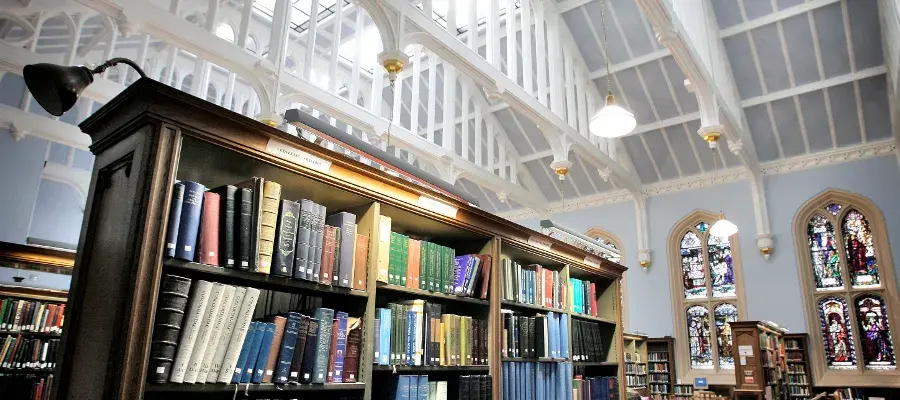Divinity Library 900x400