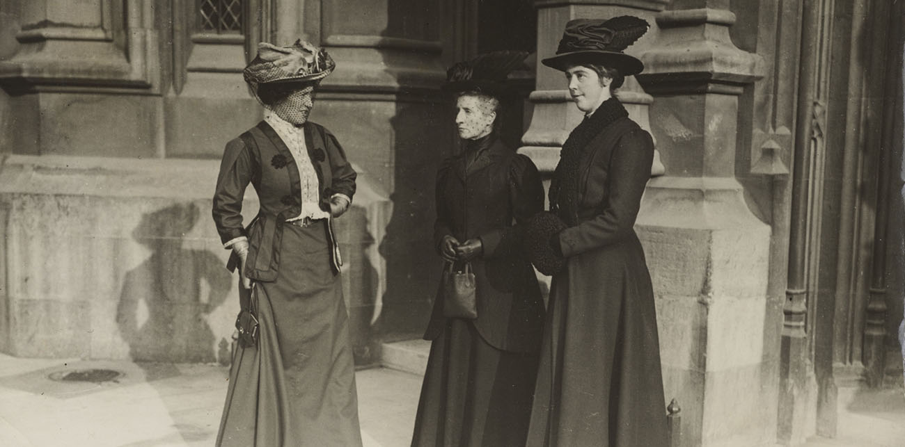 Photograph of Frances Simson, Chrystal MacMillan and Frances Melville outside the House of Lords. November 1908